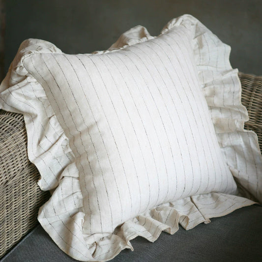 L.Wide Ruffle Cushion Cover