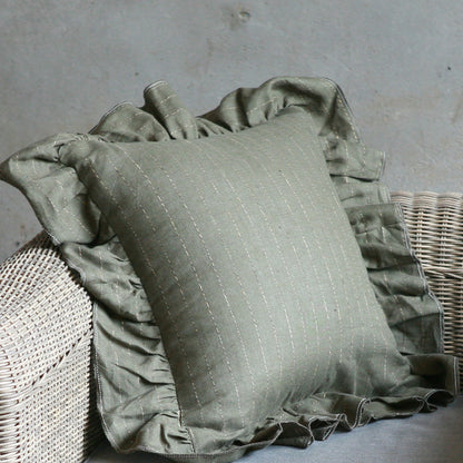 L.Wide Ruffle Cushion Cover